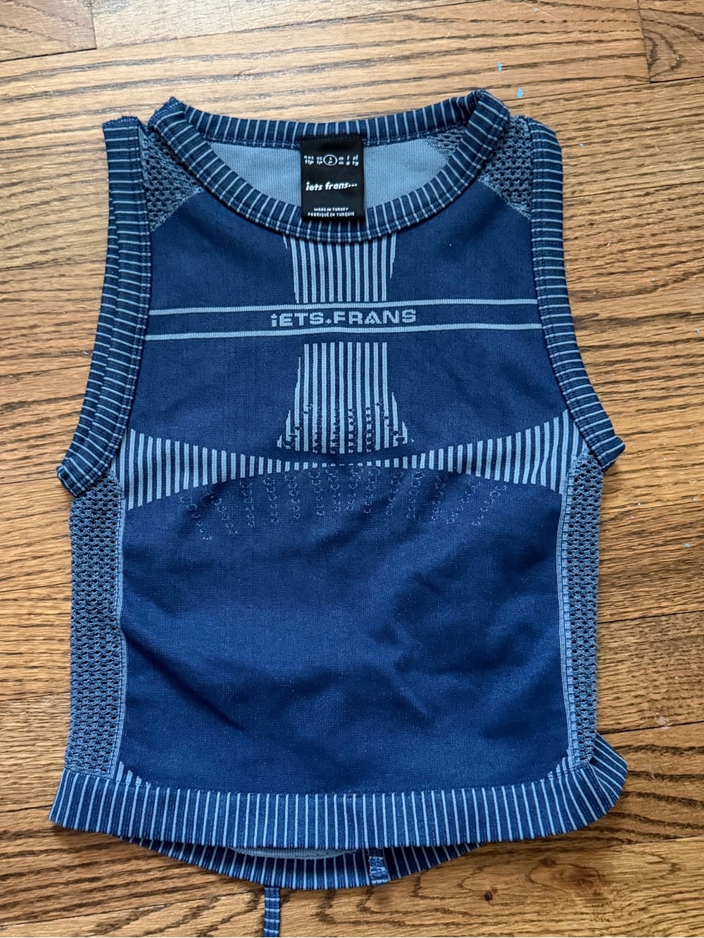 iets.frans open back crop top
